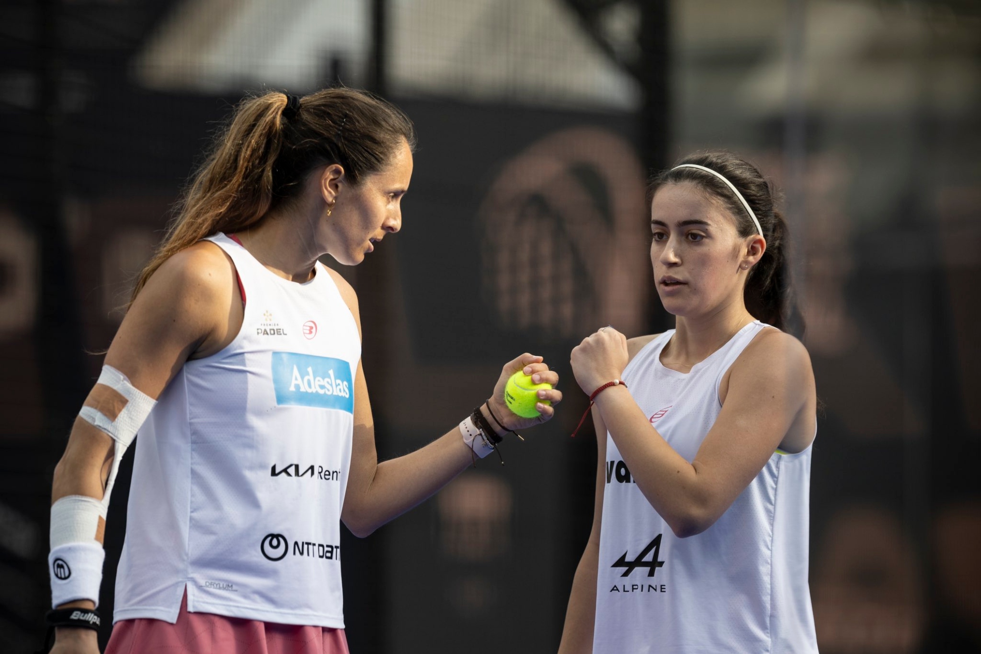 但其中潜藏 但其中潜藏